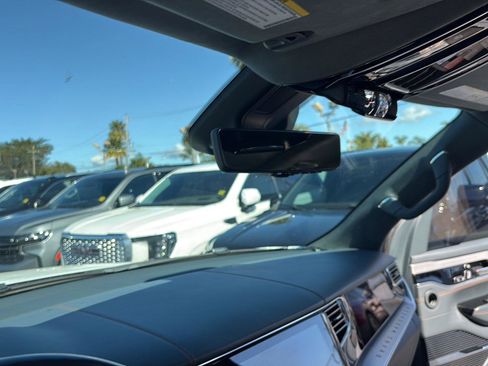 Used 2022 Jeep Grand Wagoneer Series III w/ Flexible Seating Group image 15