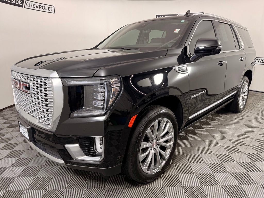 Used 2024 GMC Yukon Denali w/ Denali Reserve Package AWD/4WD image 2