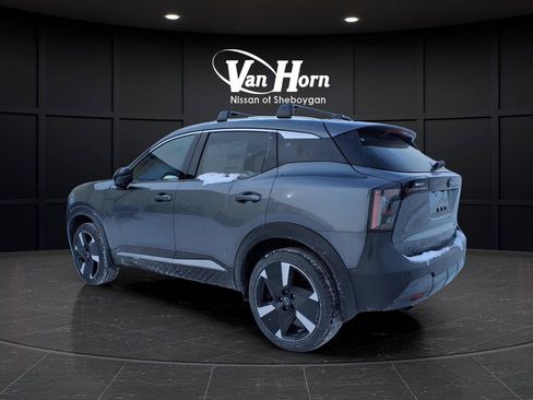 New 2026 Nissan Kicks SR w/ Cold Weather Package AWD/4WD image 5