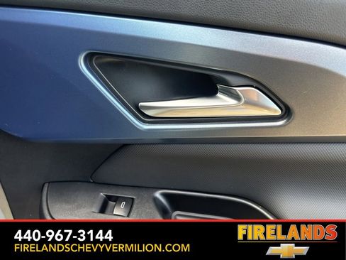 New 2026 Chevrolet Equinox EV LT image 40