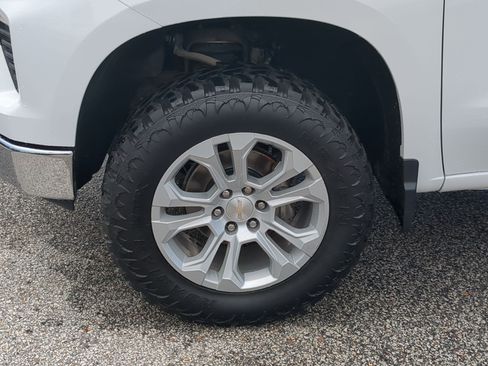Used 2022 Chevrolet Silverado 1500 LTZ AWD/4WD image 10