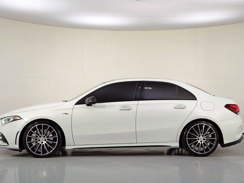 Used 2021 Mercedes-Benz A 35 AMG 4MATIC image 8