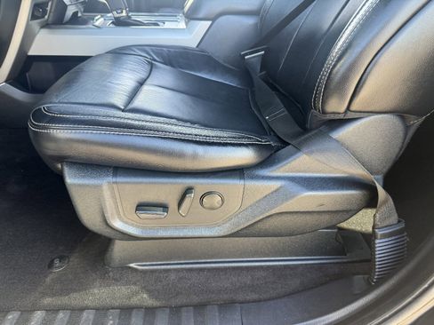 Used 2020 Ford F150 Lariat image 22