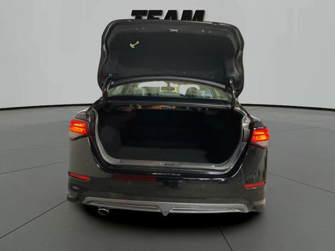 Used 2021 Nissan Sentra SR w/ SR Premium Package image 7