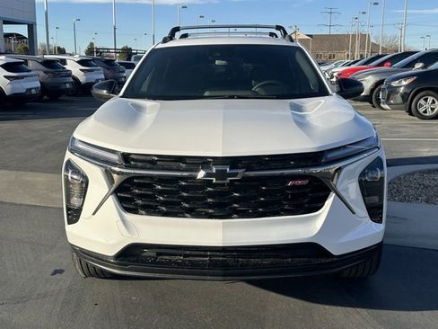 New 2026 Chevrolet Trax RS w/ Sunroof Package image 33