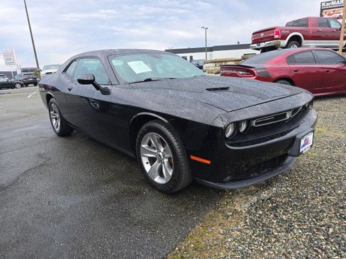 Used 2017 Dodge Challenger SXT w/ Sound Group image 1
