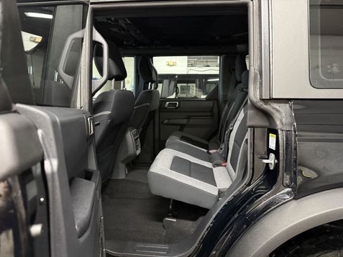 Used 2025 Ford Bronco 4-Door AWD/4WD image 18