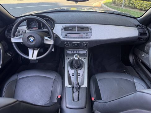 Used 2003 BMW Z4 3.0i RWD image 17
