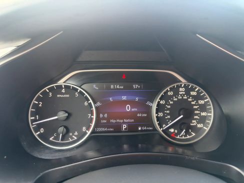 Used 2018 Nissan Murano SV AWD/4WD image 10