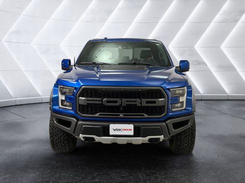 Used 2018 Ford F150 Raptor w/ Equipment Group 802A Luxury image 2