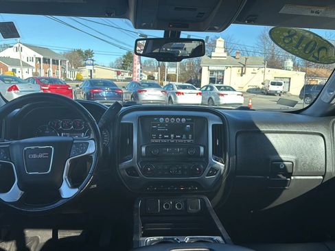 Used 2018 GMC Sierra 1500 SLT w/ SLT Premium Package image 21