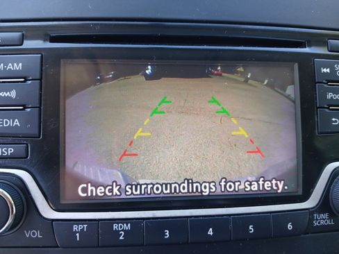 Used 2018 Nissan Frontier SV image 23