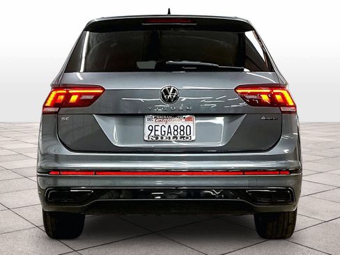 Used 2022 Volkswagen Tiguan SE R-Line image 7
