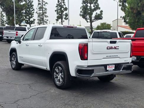 Used 2025 GMC Sierra 1500 SLT RWD image 6