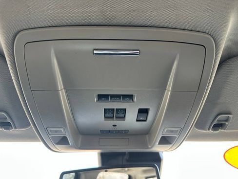 Used 2017 GMC Sierra 2500 Denali AWD/4WD image 8