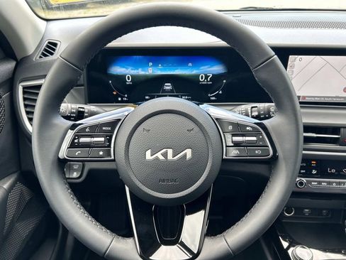 Used 2025 Kia Seltos EX w/ EX Sunroof Package image 20