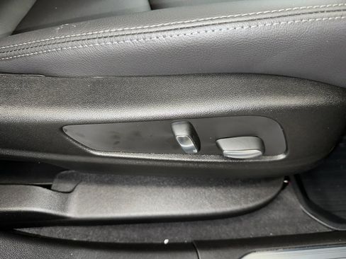 New 2026 Cadillac XT5 Luxury w/ LPO, Floor Liner Package image 33