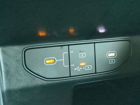 Used 2024 Kia Sorento LX FWD image 20