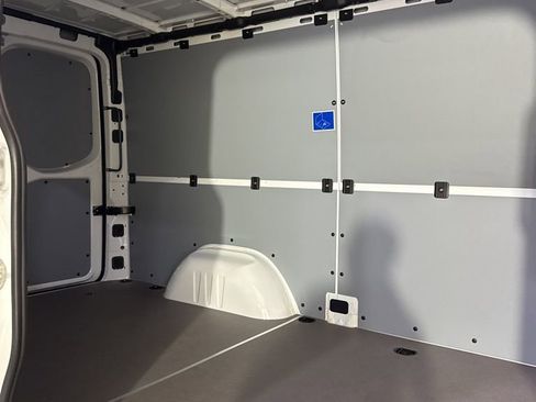 Used 2026 Mercedes-Benz Sprinter 2500 image 26