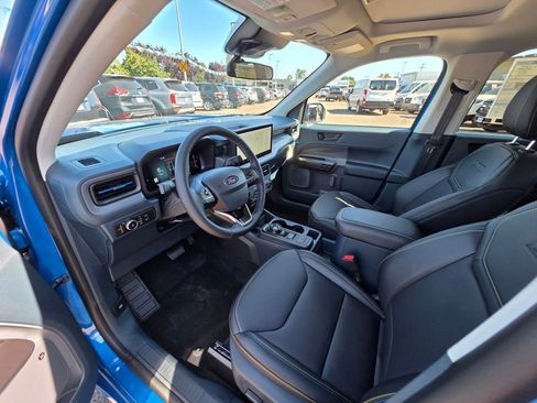 New 2025 Ford Maverick Lobo image 16