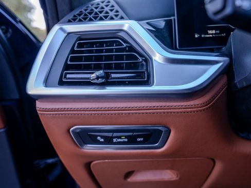 Used 2024 BMW X7 M60i w/ Executive Package image 8