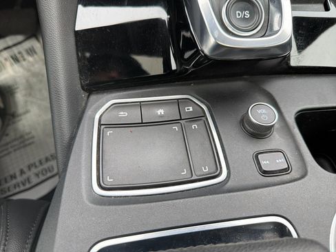 Used 2022 Acura MDX SH-AWD image 25