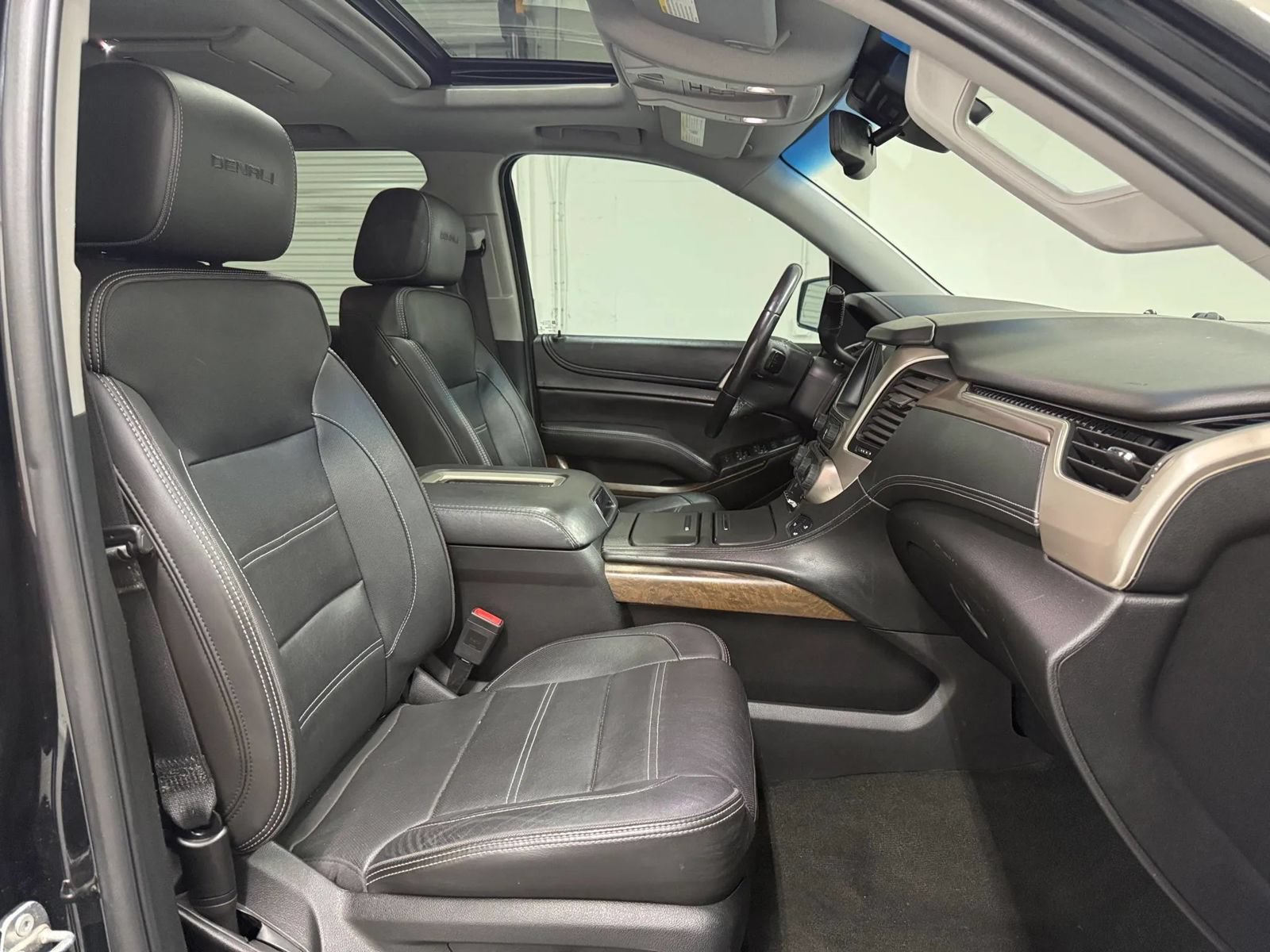 Used 2018 GMC Yukon Denali w/ Open Road Package RWD image 13