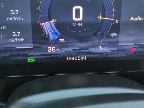 Used 2024 Chevrolet Equinox EV LT FWD image 16
