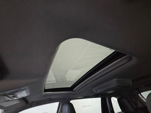 Used 2015 Toyota Highlander XLE image 24