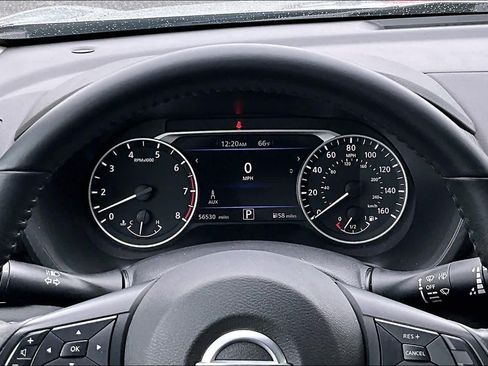 Used 2022 Nissan Sentra SV FWD image 25