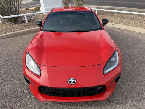 Used 2025 Toyota GR86 Premium image 8