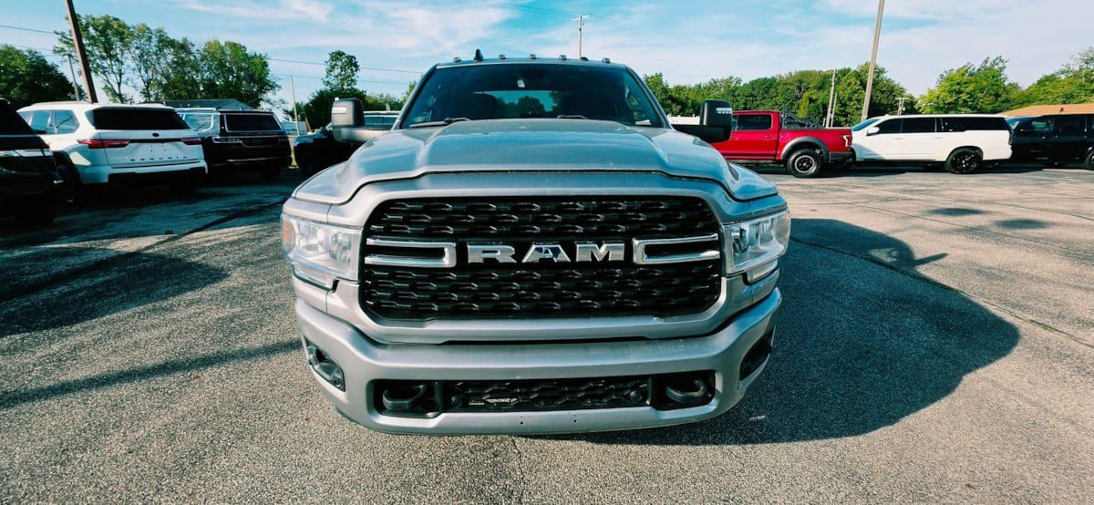 Used 2023 RAM 3500 Big Horn w/ Level 1 Equipment Group AWD/4WD image 2