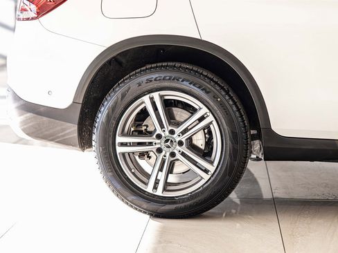 Used 2022 Mercedes-Benz GLC 300 GLC 300 image 11