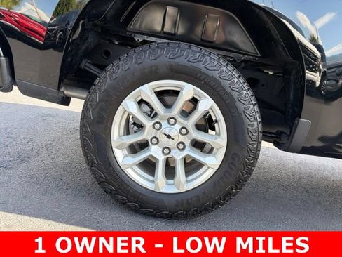 Used 2025 Chevrolet Silverado 1500 RST w/ Z71 Off-Road Package AWD/4WD image 7