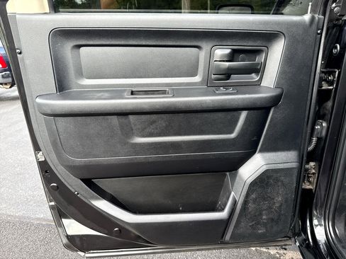 Used 2018 RAM 1500 Express w/ Express Value Package image 13