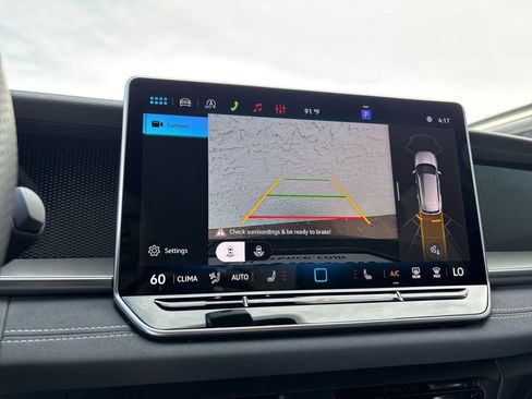 New 2026 Volkswagen Tiguan SE R-Line FWD image 23