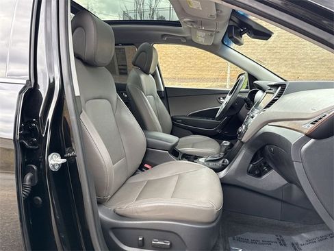 Used 2018 Hyundai Santa Fe Limited image 28