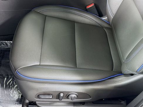 Used 2025 Buick Envista Sport Touring w/ Convenience I Package image 20