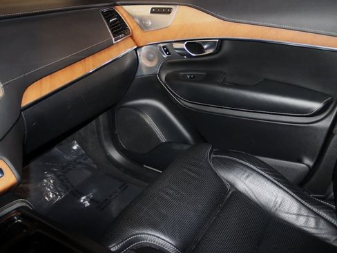 Used 2018 Volvo XC90 T6 Inscription w/ Convenience Package image 52