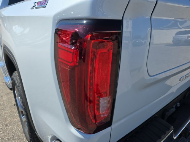 Used 2026 GMC Sierra 1500 SLT w/ SLT Convenience Package AWD/4WD image 37