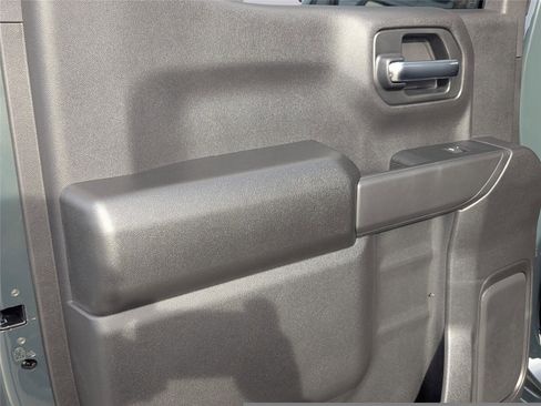 New 2026 Chevrolet Silverado 1500 Custom Trail Boss w/ LPO, Dark Essentials Package image 22