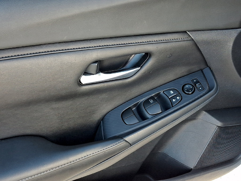 Used 2022 Nissan Sentra S w/ Trunk Package FWD image 11