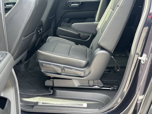 New 2026 Chevrolet Suburban Premier w/ Sun And Tow Package AWD/4WD image 21