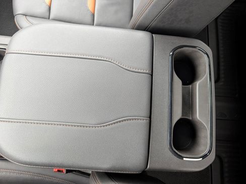 Certified 2025 GMC Sierra 1500 AT4 w/ Technology Package image 26