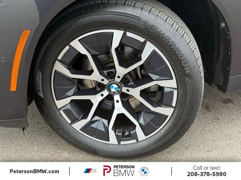 Used 2025 BMW X3 xDrive30i w/ Premium Package image 11