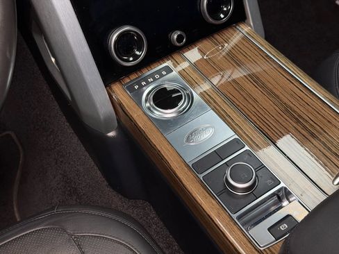 Used 2018 Land Rover Range Rover HSE image 33