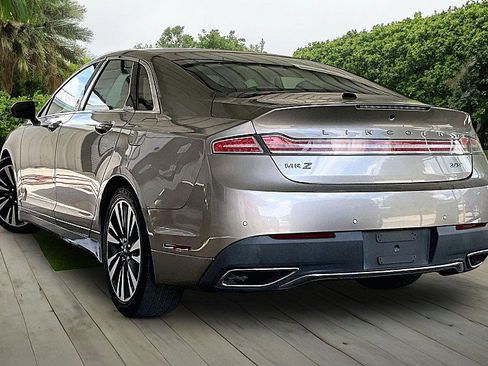 Used 2018 Lincoln MKZ Reserve w/ Climate Package FWD image 8