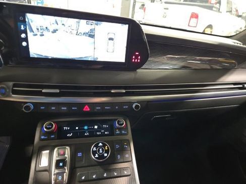 Used 2024 Hyundai Palisade Calligraphy AWD/4WD image 16