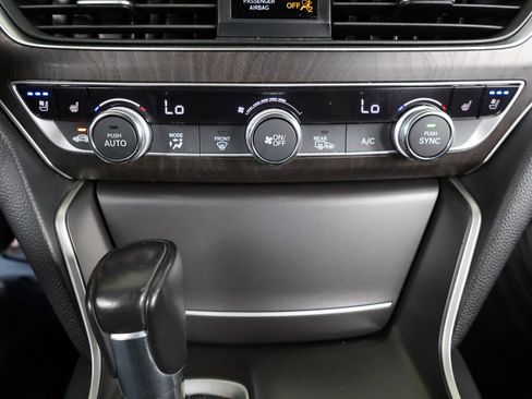 Used 2018 Honda Accord Touring image 49
