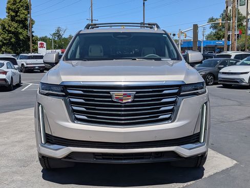 Used 2021 Cadillac Escalade Premium Luxury Platinum AWD/4WD image 10
